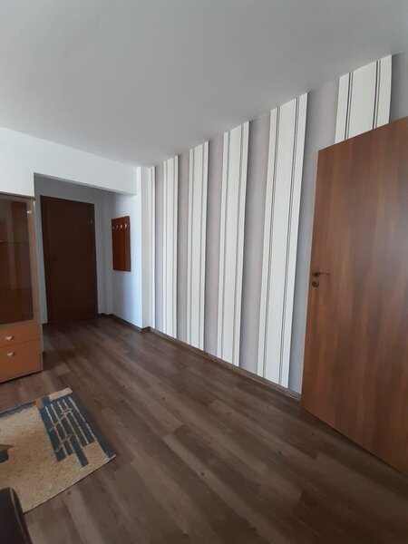 Gara de Nord, Stradal Hotel Astoria
