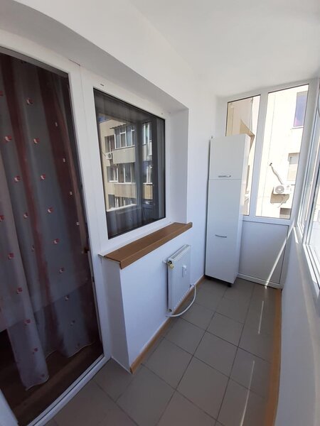 Gara de Nord, Stradal Hotel Astoria